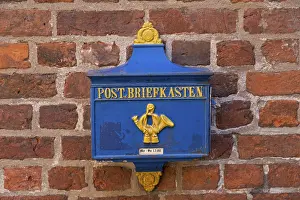 Symmetrical Brick Building Impressions: Old mailbox, BottcherstraBe