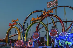 Oktoberfest Amusement Ride Impressions: Olympic five-loop, rollercoaster