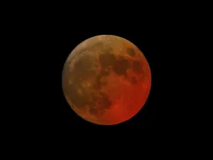 Blood Moon Eclipse Impressions: Super blood moon total eclipse