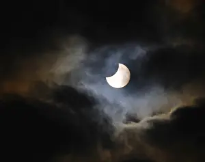 Solar Eclipse Germany Impressions: Partial solar eclipse, thin cloud cover