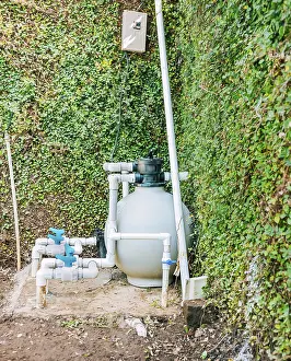 Pool Cleaning Equipment Impressions: Pool purification and maintenance system