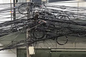 Energy Saving Solutions Impressions: Power lines Cable clutter