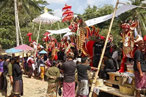 Cremation In Bali Impressions: Preparing for a corpse cremation