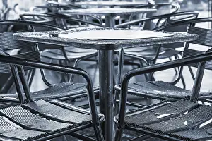 Deserted Coffee Shop Interior Impressions: Puddle on the table in a cafe