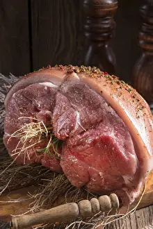 Uninhabited Grocery Store Impressions: Raw rustic roast