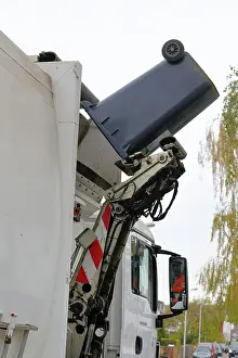 Waste Management Impressions: Refuse lorry