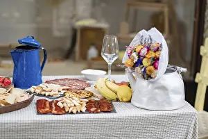 Rustic Landscape Photography Impressions: A rustic picnic setup on a checkered tablecloth