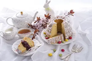 Polish Dessert Impressions: Saffron Easter Babka