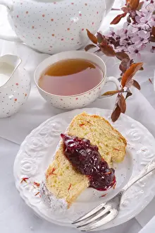 Saffron Easter Babka Impressions: Saffron Easter Babka