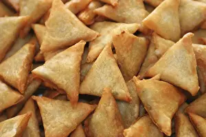 Greasy Fried Foods Impressions: Samoosas
