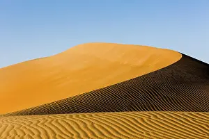 Barren Desert Scenes Impressions: Shapes, structures and patterns