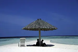 Tropical Beach Impressions: Sitting in the shadow