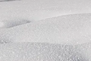 Frozen Winter Scene Impressions: Snowy surface
