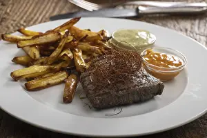 Deserted Meal Impressions: Steak with chilli and chips