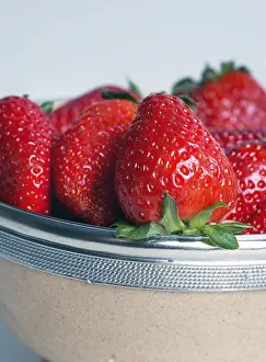 Strawberry Detailed Image Impressions: Strawberries