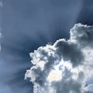 Square Format Photography Impressions: Sun behind clouds