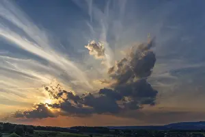 Southern Germany Sunset Impressions: Sun and clouds in the evening sky