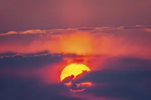 Deserted Sunset Impressions: Sun, sunset, clouds