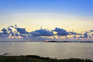 Cornwall Travel Photography Impressions: Sunset behind clouds, Archipelago