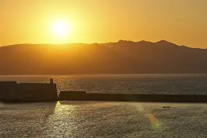 Venetian Sea Fortress Impressions: Sunset, evening light, backlight