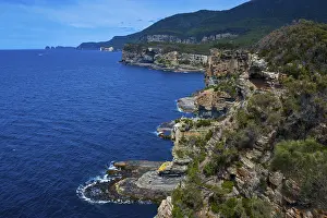 Eroded Rock Formations Australia Impressions: Tasman Arch and Devil's Kitchen
