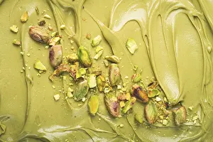 Close Up Pistachios Impressions: The texture of pistachio paste