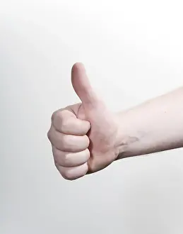 Positive Body Language Impressions: Thumbs up