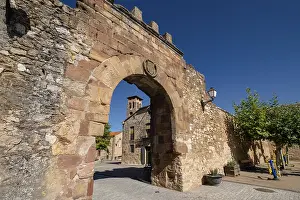 Château Impressions: Arché supérieur - porte est, complexe fortifié médiéval.