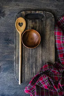 Rustic Kitchen Table Impressions: Useful kitchen cooking stuff on rustic table