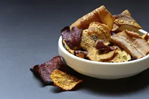 Vegetable Chips Impressions: Vegetable chips in shell, consisting of carrots