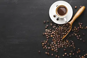 Top View Coffee Impressions: Top view coffee with beans table