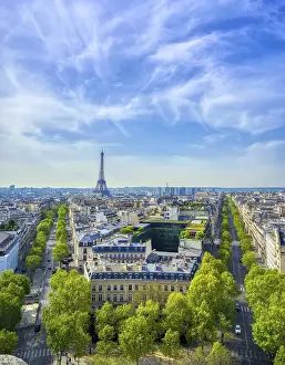 Arc De Triomphe Impressions: Vue de la tour Eiffel et de Paris.