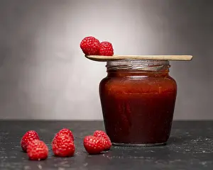 Front View Food Photography Impressions: Front view raspberry jam jar