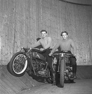 Vintage Motorcycle Stunts Impressions: Wall of death 1949