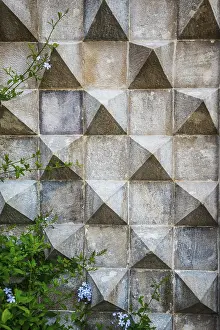 Deserted Structure Design Impressions: Wall pattern pyramid in shadow
