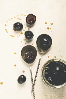 Top View Image Impressions: Walnut jam, on the table, top view