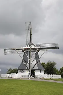 Dutch Windmill Impressions: Werdumer Muhle, Werdum, windmill