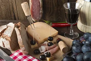 Bread And Cheese Platter Impressions: Wine - ham - bread, a tasty one eats