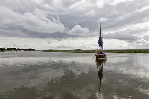 Deserted Sailboat Impressions: Zeesenboot