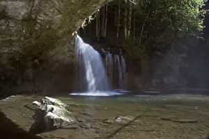 Europe Waterfalls Impressions: Cascade de Herisson