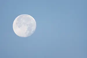 Clear Blue Sky Europe Impressions: Moon in close up