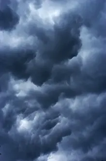 Severe Weather Conditions Impressions: Thunderstorm clouds