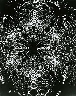 La Diffraction des Rayons X d'une Pointe de Tungstène.